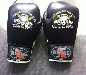 gloves_b